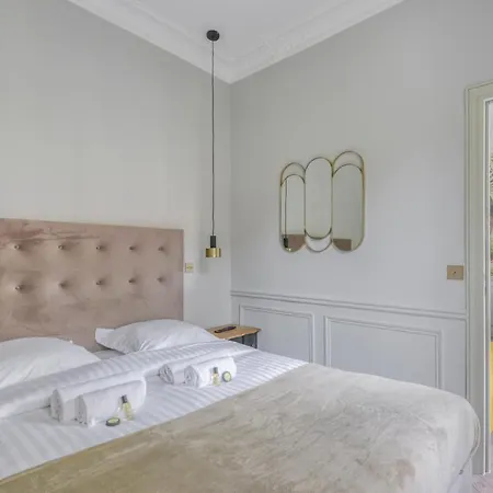 Stylish 2bd House In Central By Guestready Paris